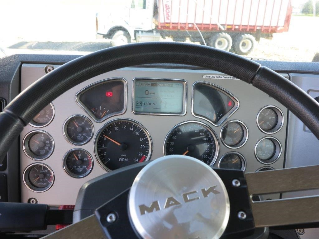 2015 MACK PINNACLE CXU613 9002641699