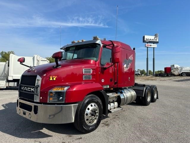 2022 MACK ANTHEM 64T 9007758957