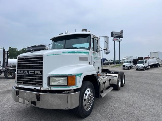 1995 MACK CH613 9013322832