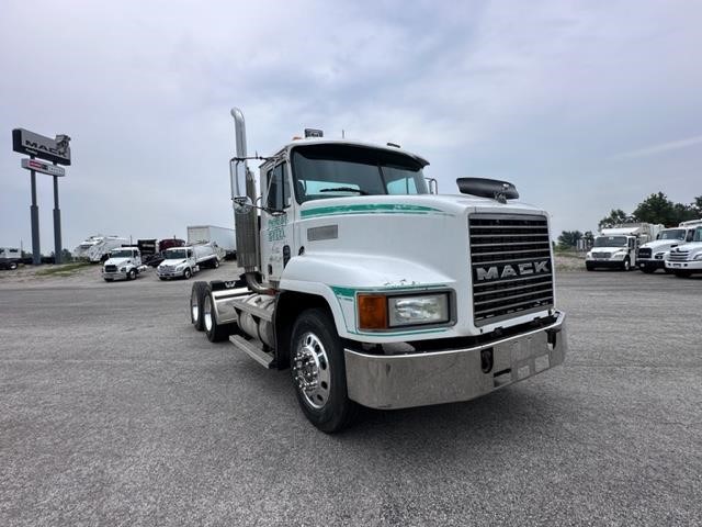 1995 MACK CH613 9013322839