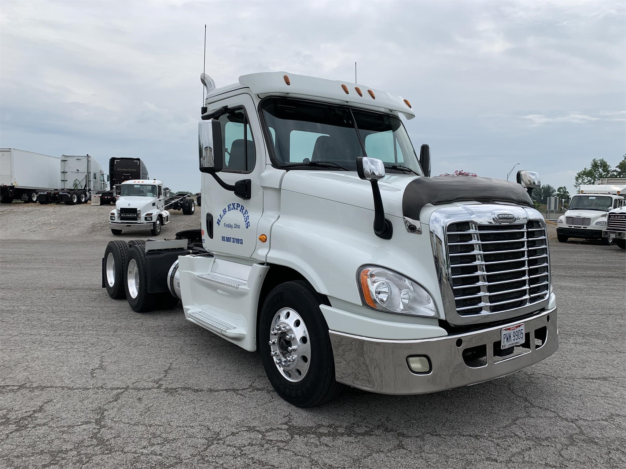 2016 FREIGHTLINER CASCADIA 125 9014797537