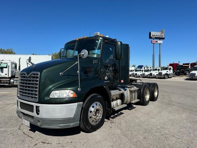 2013 MACK PINNACLE CXU613 9025401947