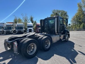 2013 MACK PINNACLE CXU613 9025402216